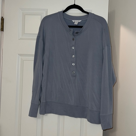 Athleta Women’s Balance Henley - Picture 3 of 4